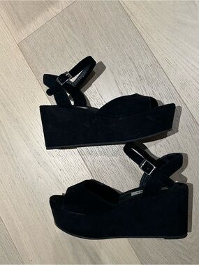 Steve Madden Y2K Platform Strapped Sandals
